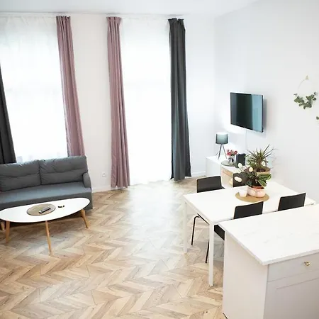 Kamienica Srodmiescie Апартаменты